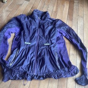 Lululemon light weight mesh jacket size 10